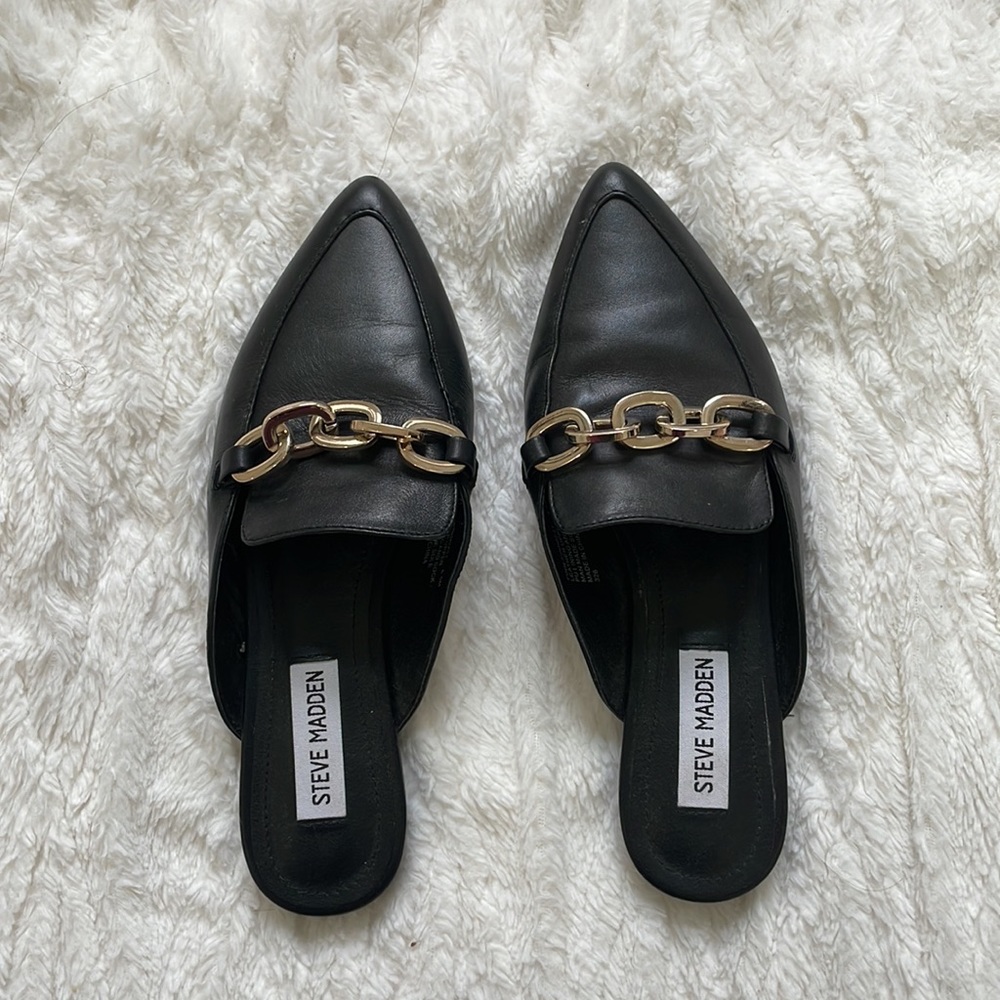 Steve Madden
Women's Finish Chained Slip-On Mules preowned good condition